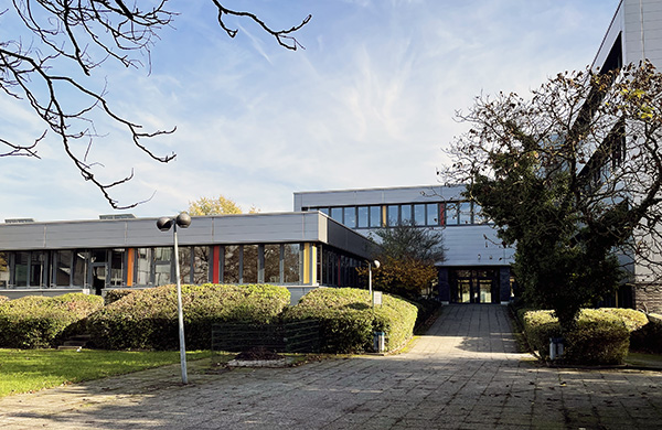 Außenansicht Gebäude Naturwissenschaftliches Zentrum