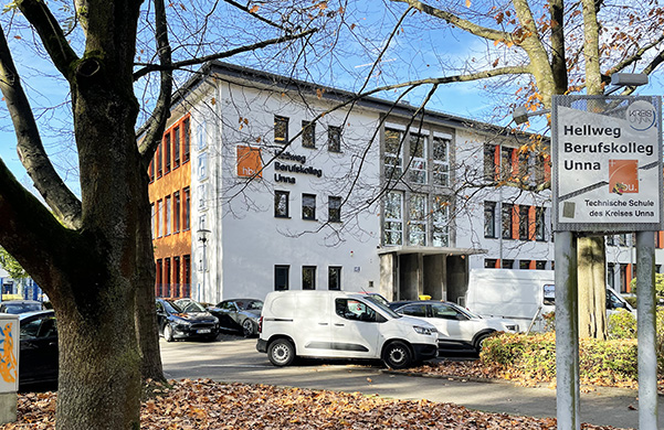 Außenansicht Hauptgebäude HBU Außenansicht Hauptgebäude Hbu